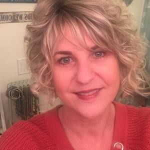 Meet your Posher, Deanna